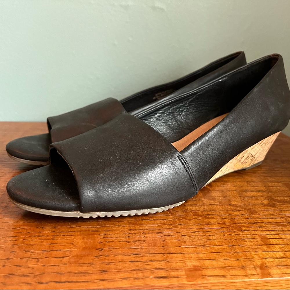 Aerosoles Application Wedge Pump Black Cork Peep Toe 9.5N